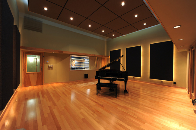 特别是Daniel Johansson为鼓声带来的新维度